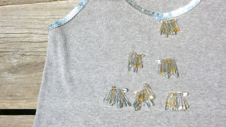 Illustration for article titled Make A Cool Shirt Cooler With Safety Pins